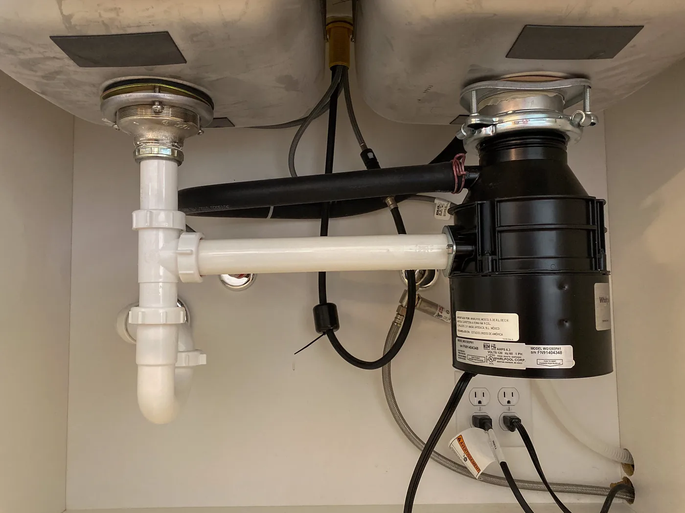 Garbage Disposal Leak in Gardena, California
